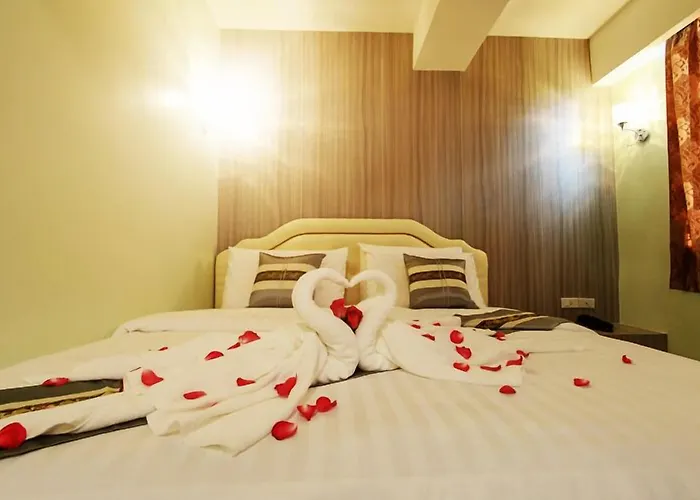 Roomquest Suvarnabhumi Airport Romklao Soi 6 Hotel 3*