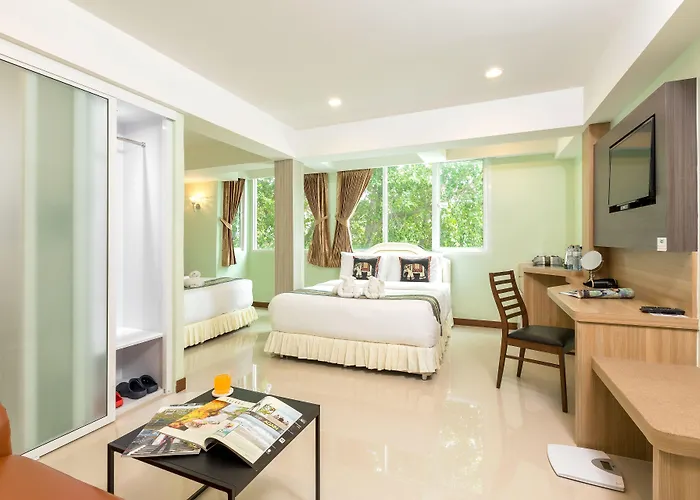 Hotel Roomquest Suvarnabhumi Airport Romklao Soi 6 3*