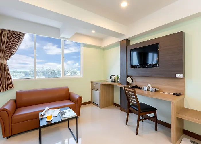 Roomquest Suvarnabhumi Airport Romklao Soi 6 Hotel 3*