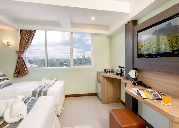 Roomquest Suvarnabhumi Airport Romklao Soi 6
