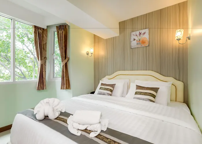 Hotel Roomquest Suvarnabhumi Airport Romklao Soi 6 Bangkok