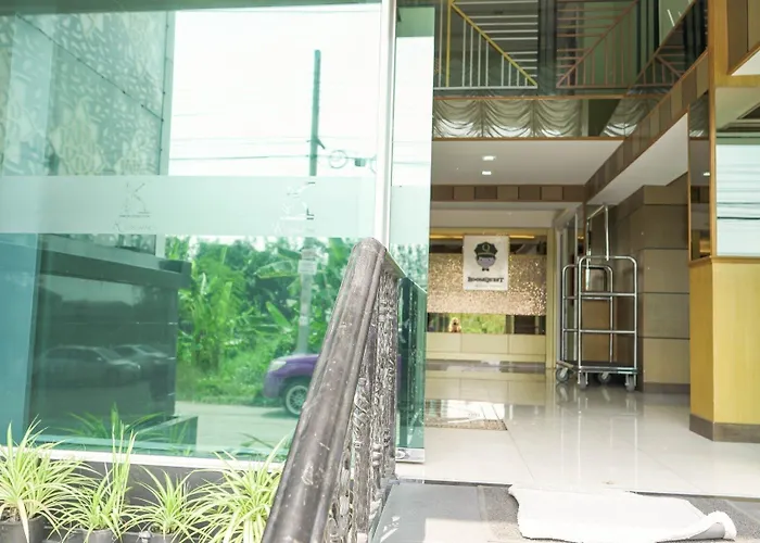 Hotel Roomquest Suvarnabhumi Airport Romklao Soi 6