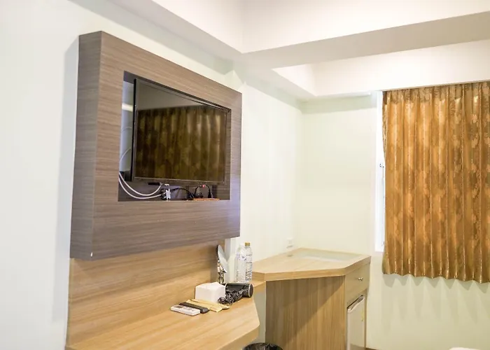 Roomquest Suvarnabhumi Airport Romklao Soi 6 Bangkok