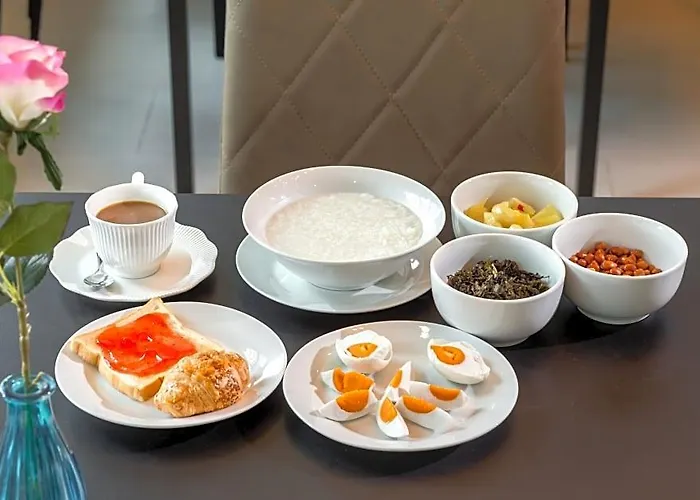 Hotel Roomquest Suvarnabhumi Airport Romklao Soi 6
