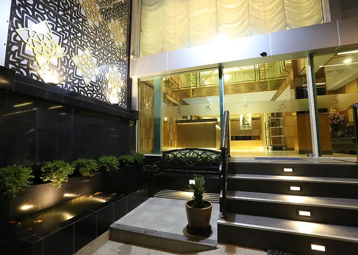 Hotel Roomquest Suvarnabhumi Airport Romklao Soi 6