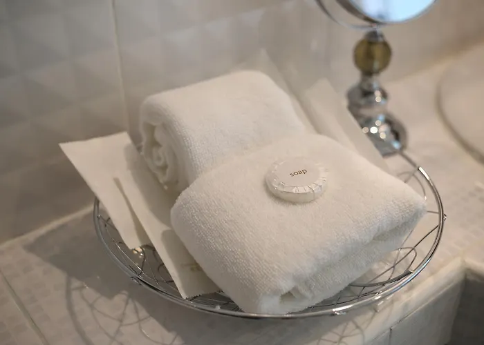 Hotel Roomquest Suvarnabhumi Airport Romklao Soi 6