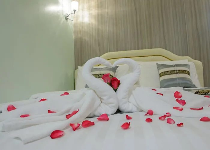 Roomquest Suvarnabhumi Airport Romklao Soi 6 3* Bangkok